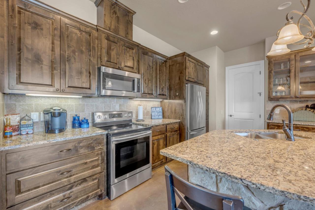 119 Christopher Concierge Services Available Kingsland Экстерьер фото