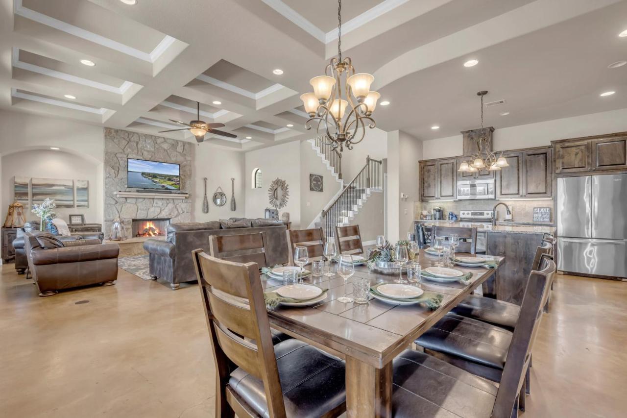 119 Christopher Concierge Services Available Kingsland Экстерьер фото