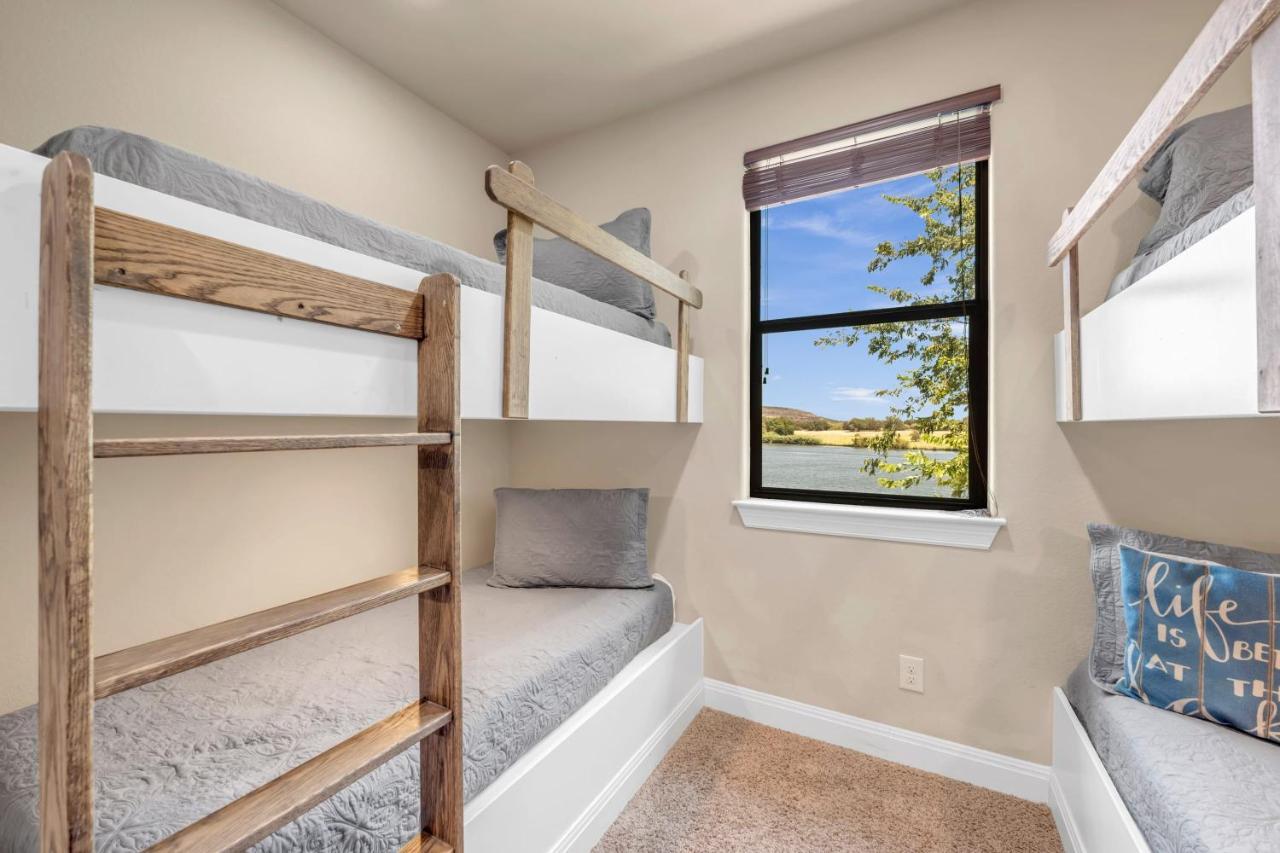 119 Christopher Concierge Services Available Kingsland Экстерьер фото